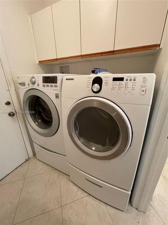 В аренду: $2,500 (2 спален, 2 ванн, 1377 Квадратных фут)