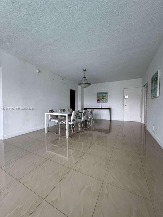 В аренду: $3,250 (2 спален, 2 ванн, 1288 Квадратных фут)