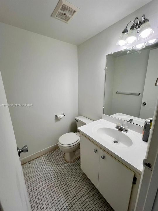 En Venta: $155,000 (1 camas, 1 baños, 785 Pies cuadrados)