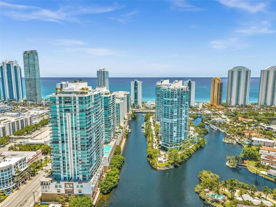 For Sale: $930,000 (3 beds, 3 baths, 1541 Square Feet)