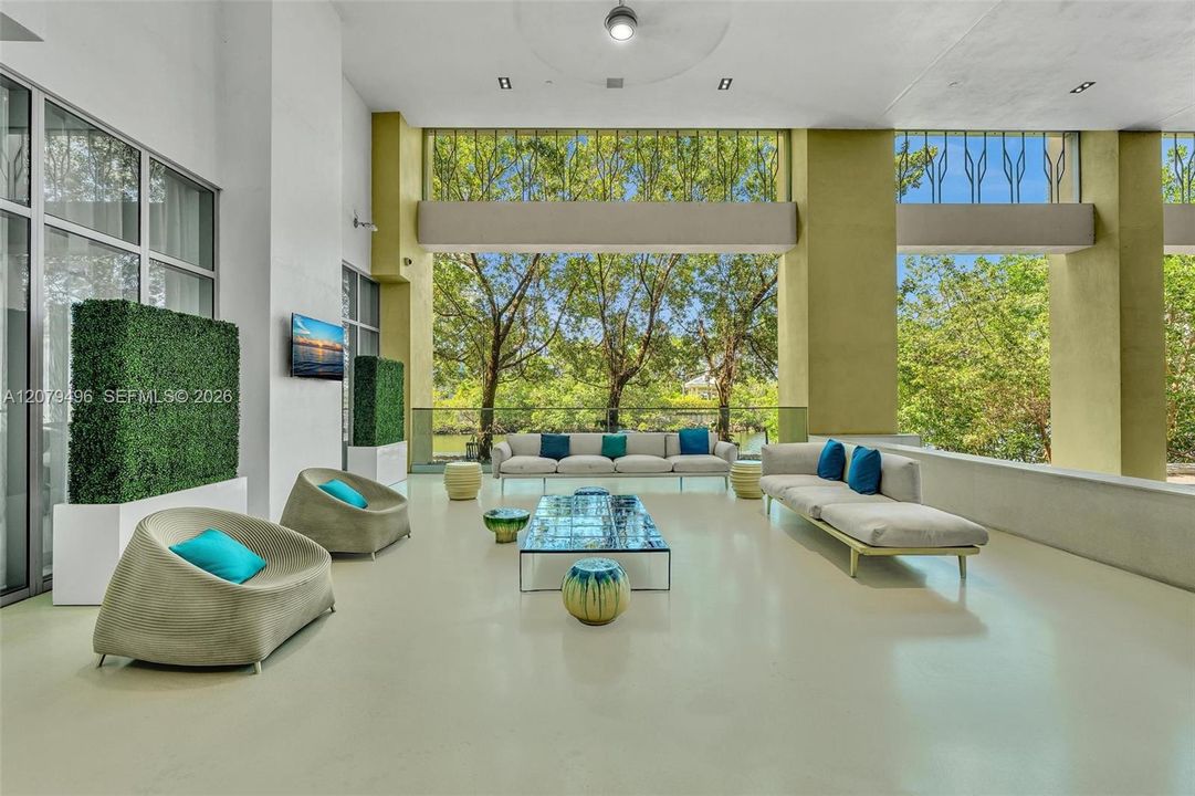 For Sale: $930,000 (3 beds, 3 baths, 1541 Square Feet)