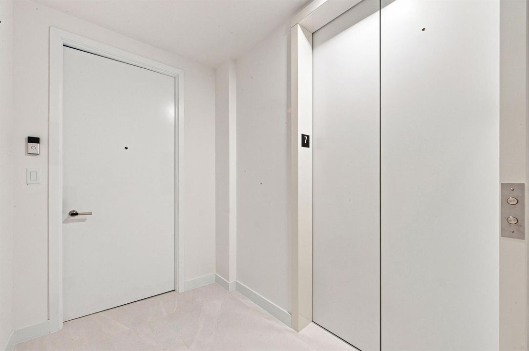 Private Foyer