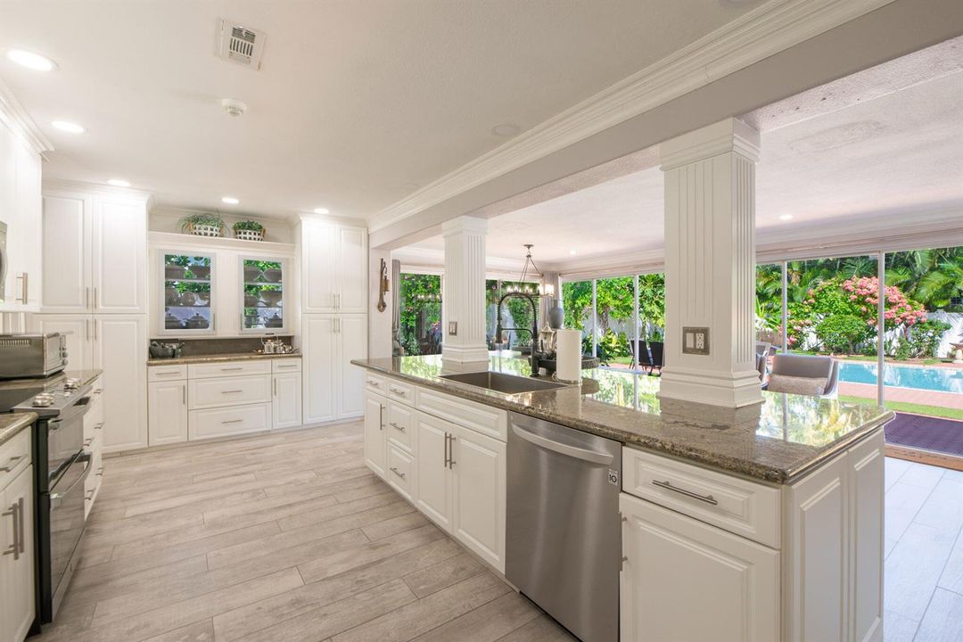 Open Kitchen