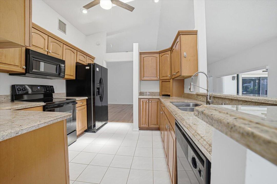 04-Kitchen