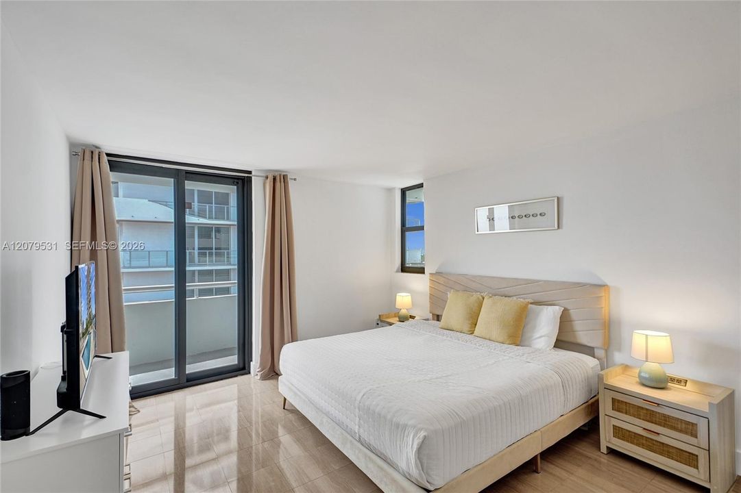 For Rent: $4,200 (2 beds, 2 baths, 1311 Square Feet)