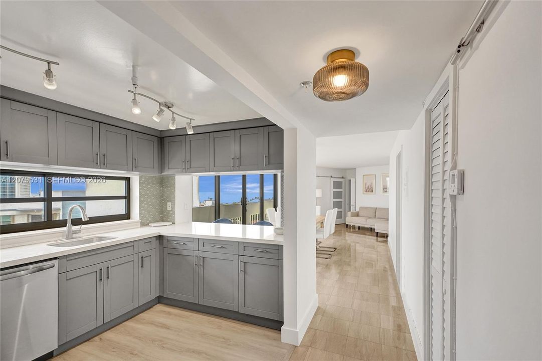 For Rent: $4,200 (2 beds, 2 baths, 1311 Square Feet)