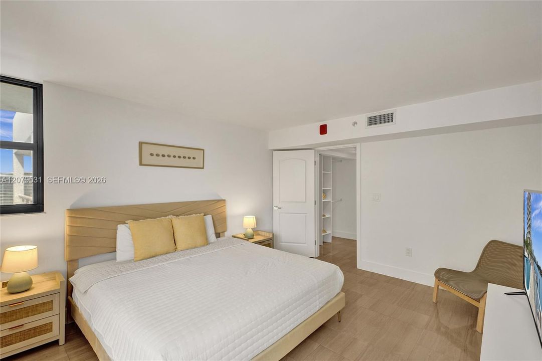 For Rent: $4,200 (2 beds, 2 baths, 1311 Square Feet)