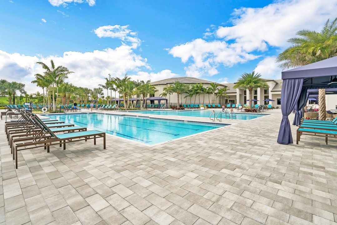 COMMUNITY POOL