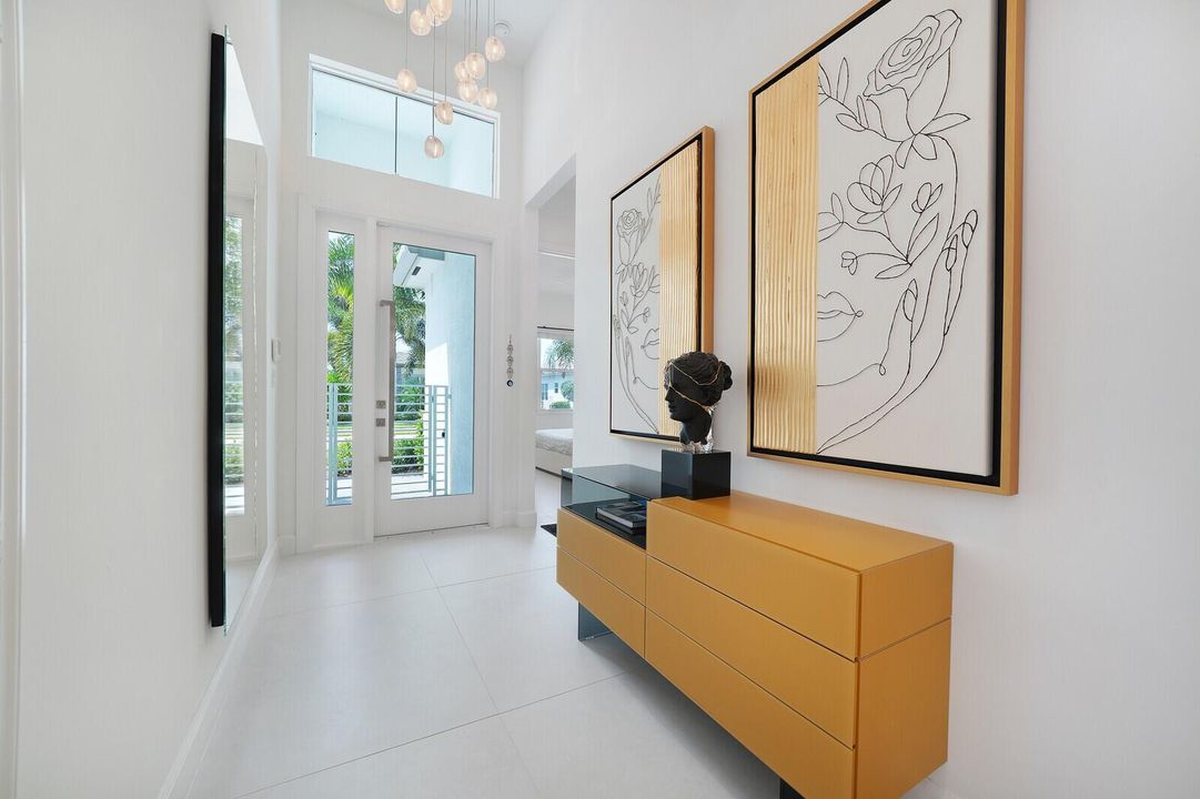 ENTRY HALLWAY