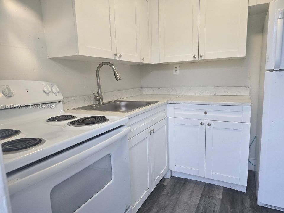 В аренду: $1,700 (3 спален, 1 ванн, 1252 Квадратных фут)