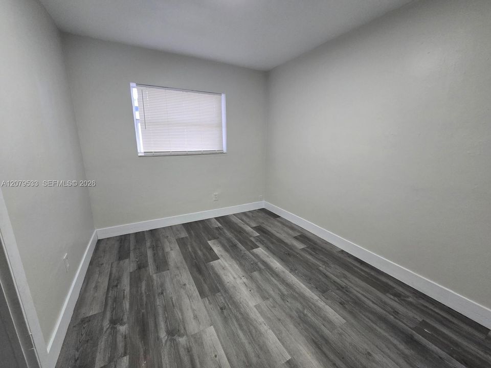 В аренду: $1,700 (3 спален, 1 ванн, 1252 Квадратных фут)