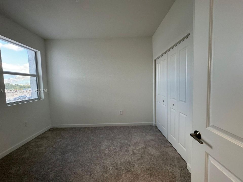 For Sale: $399,000 (3 beds, 2 baths, 1393 Square Feet)