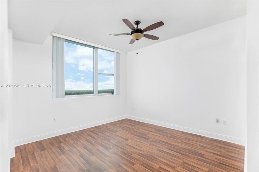 For Rent: $4,000 (3 beds, 3 baths, 1570 Square Feet)