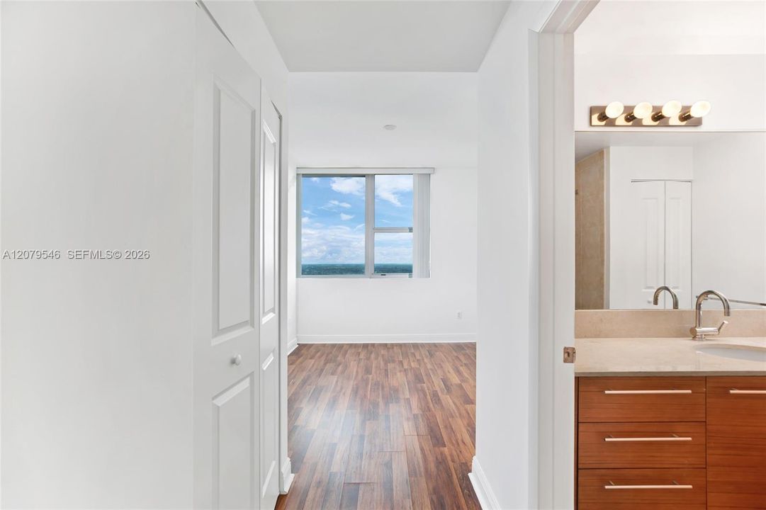 For Rent: $4,000 (3 beds, 3 baths, 1570 Square Feet)