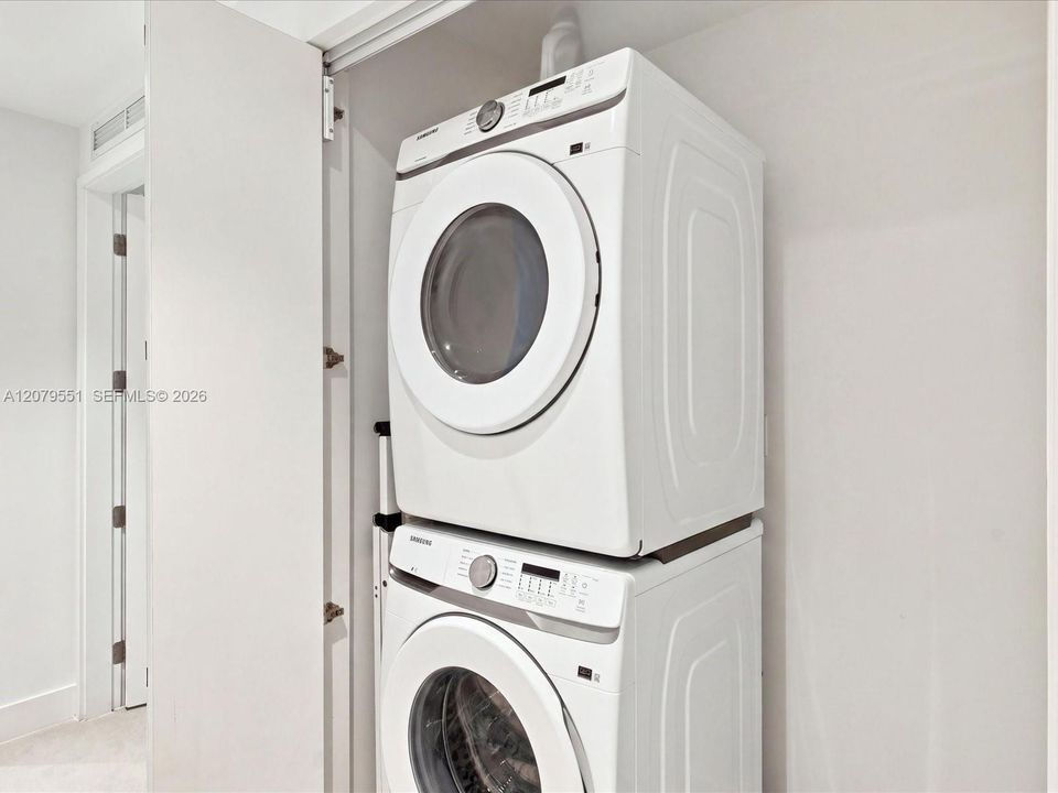 For Rent: $13,500 (3 beds, 3 baths, 1522 Square Feet)