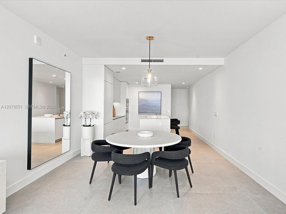 For Rent: $13,500 (3 beds, 3 baths, 1522 Square Feet)