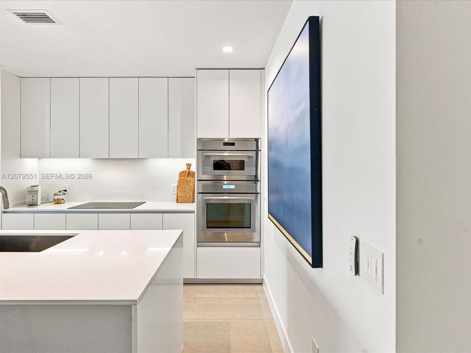 For Rent: $13,500 (3 beds, 3 baths, 1522 Square Feet)