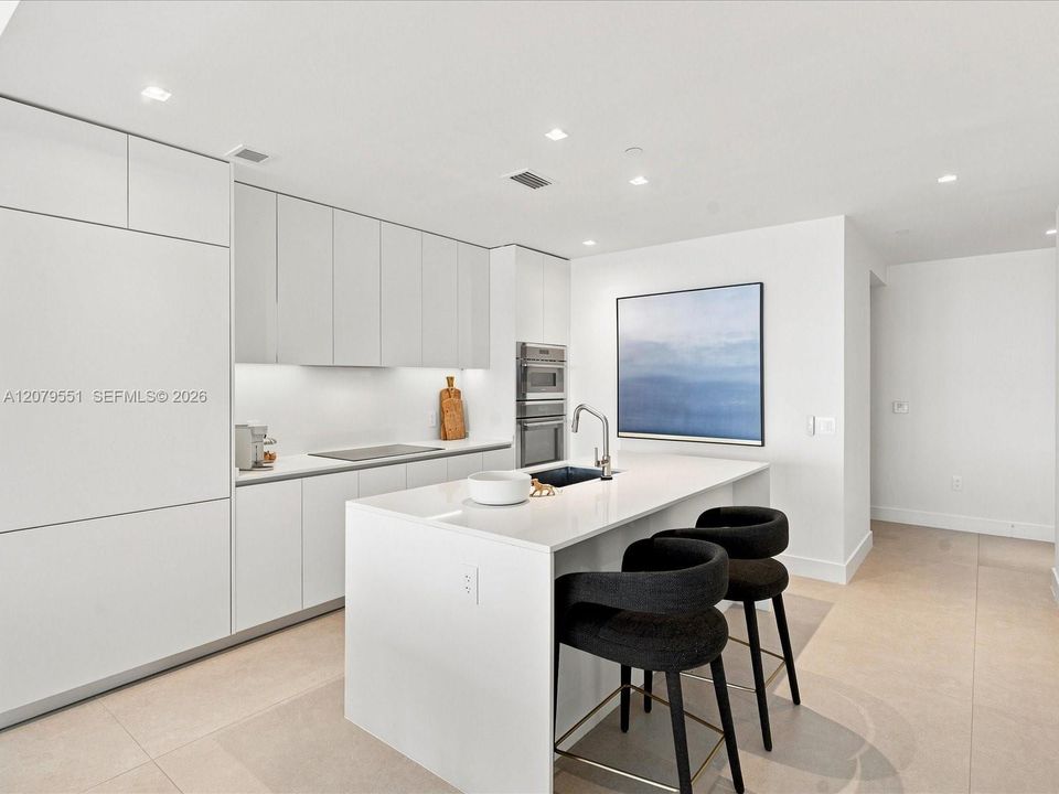 For Rent: $13,500 (3 beds, 3 baths, 1522 Square Feet)