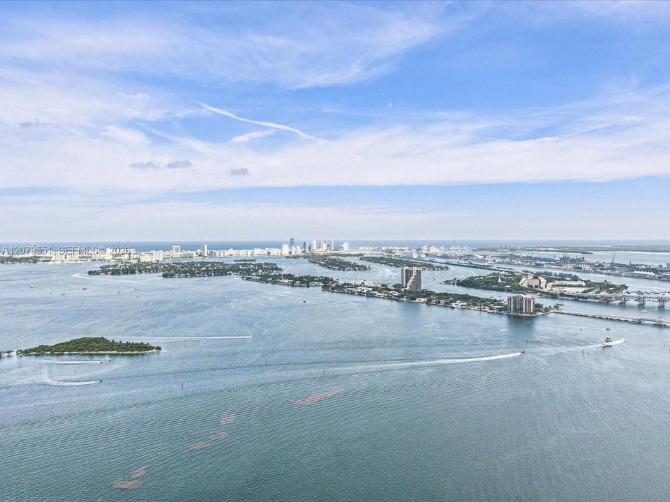 For Rent: $13,500 (3 beds, 3 baths, 1522 Square Feet)