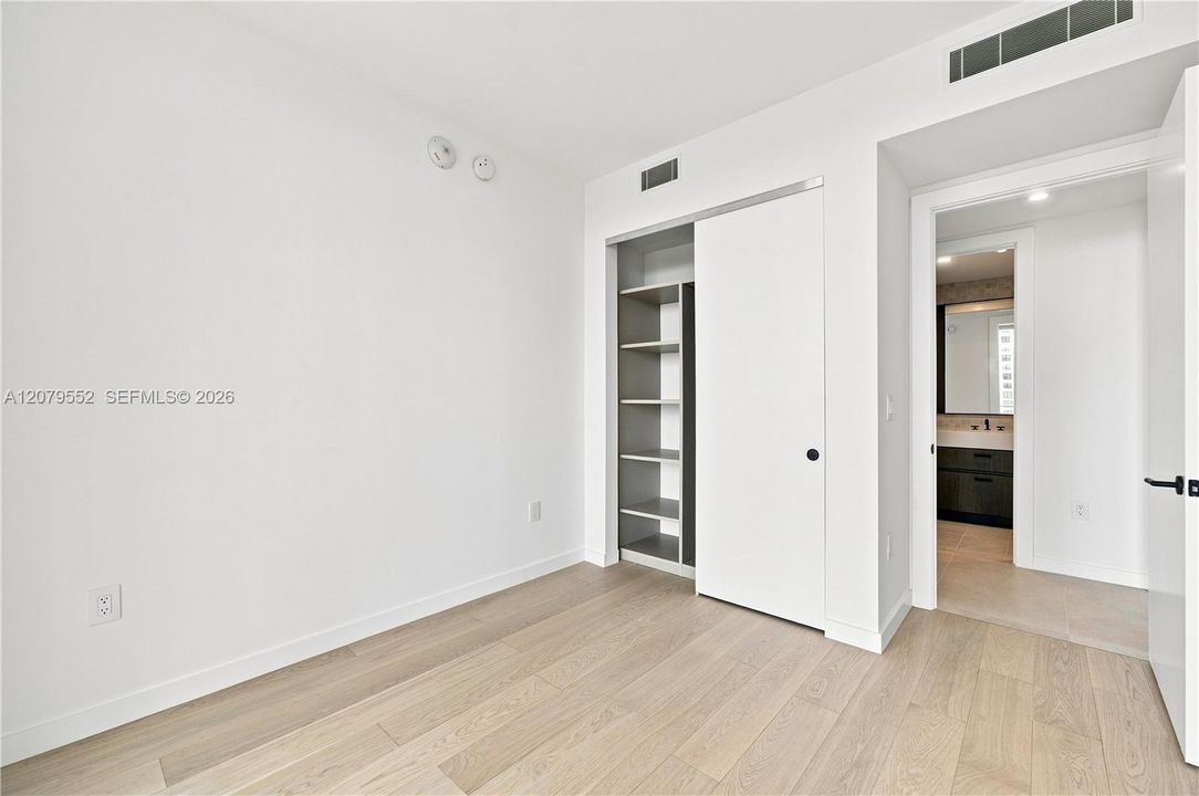 For Rent: $11,000 (3 beds, 3 baths, 1470 Square Feet)