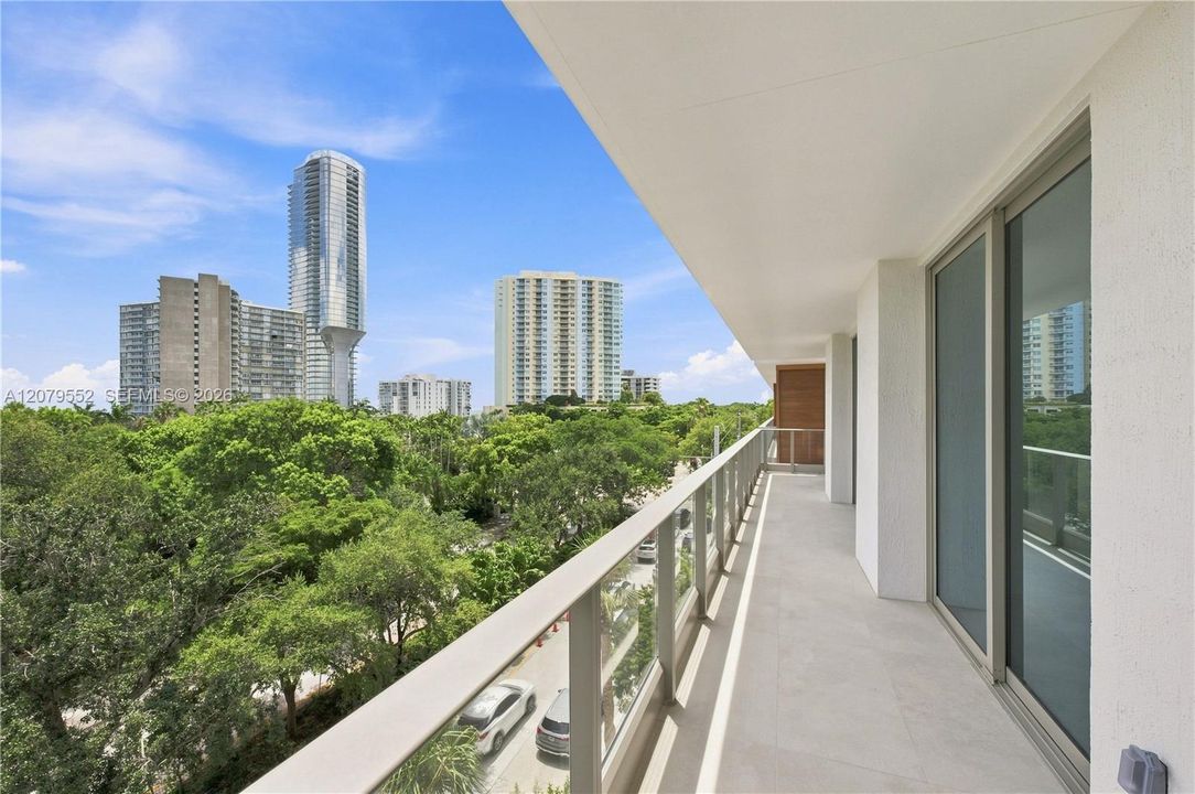 For Rent: $11,000 (3 beds, 3 baths, 1470 Square Feet)