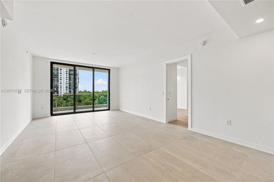 For Rent: $11,000 (3 beds, 3 baths, 1470 Square Feet)