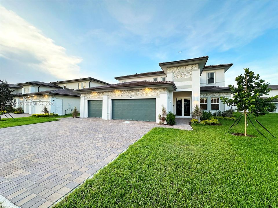 For Rent: $7,300 (5 beds, 4 baths, 3888 Square Feet)