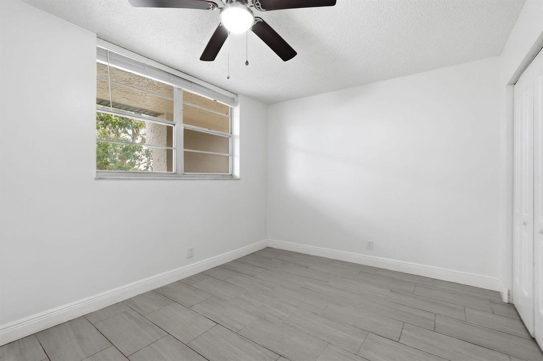 8-web-or-mls-9325_Lagoon_Pl_Unit_405_008