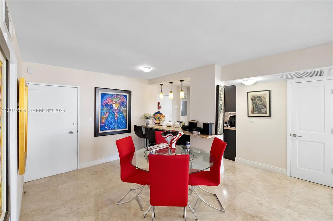 For Rent: $3,100 (1 beds, 2 baths, 1047 Square Feet)
