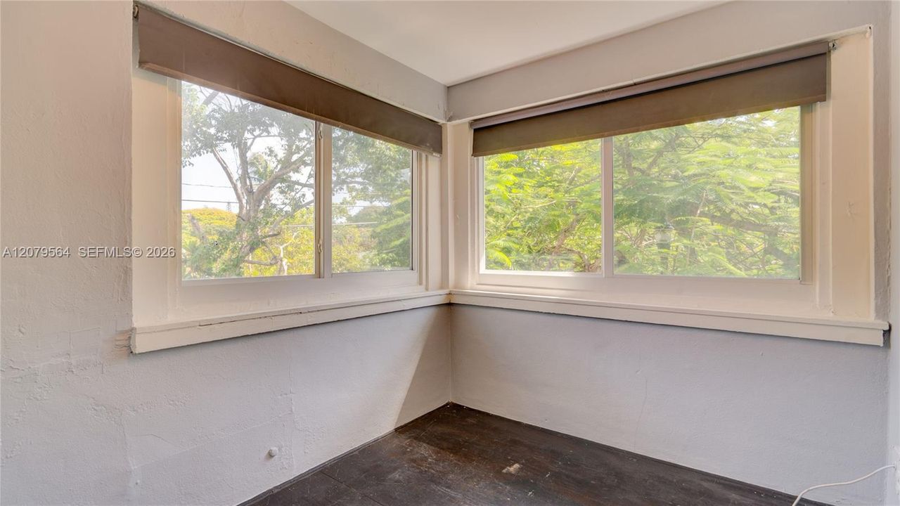 En Renta: $3,750 (2 camas, 2 baños, 2000 Pies cuadrados)