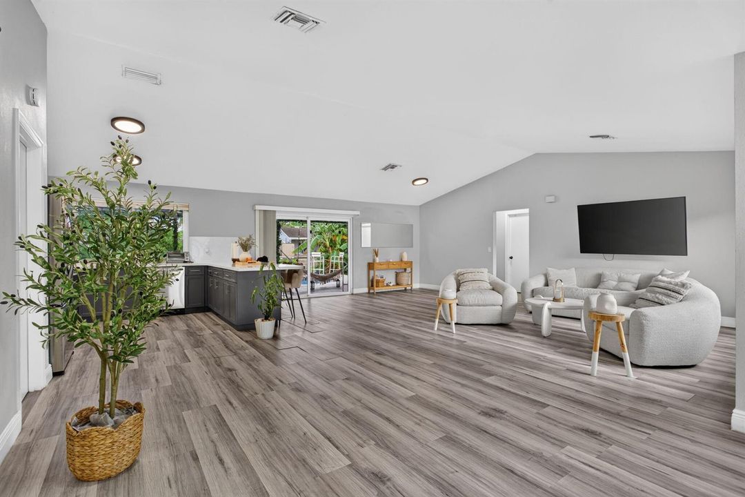 6-web-or-mls-4950-4792