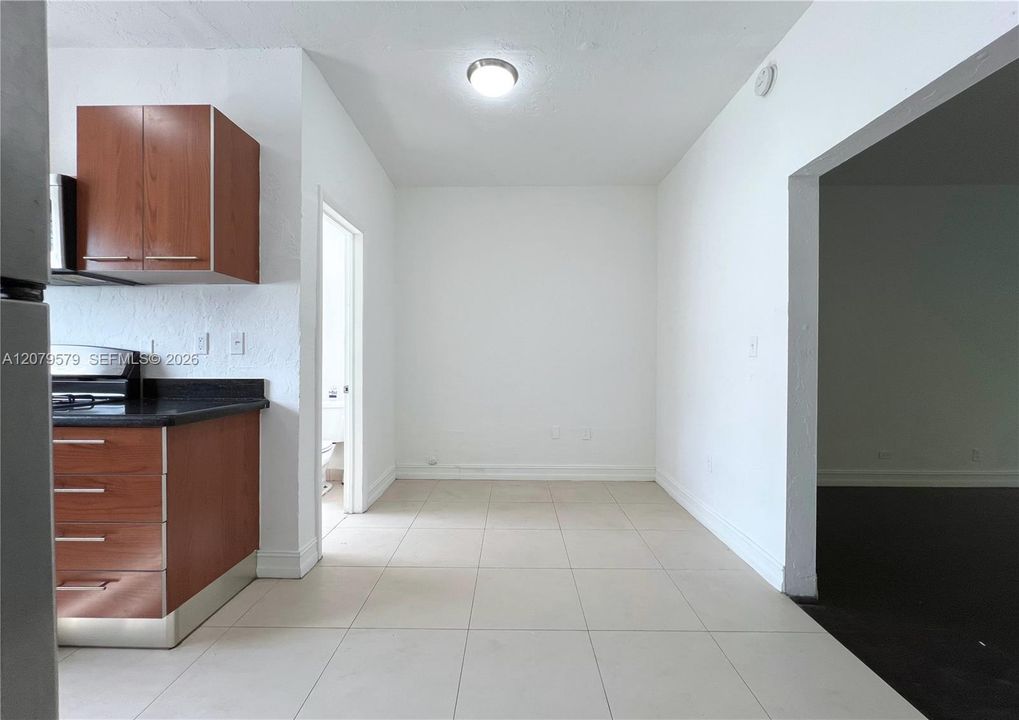 Activo con contrato: $1,600 (0 camas, 1 baños, 475 Pies cuadrados)