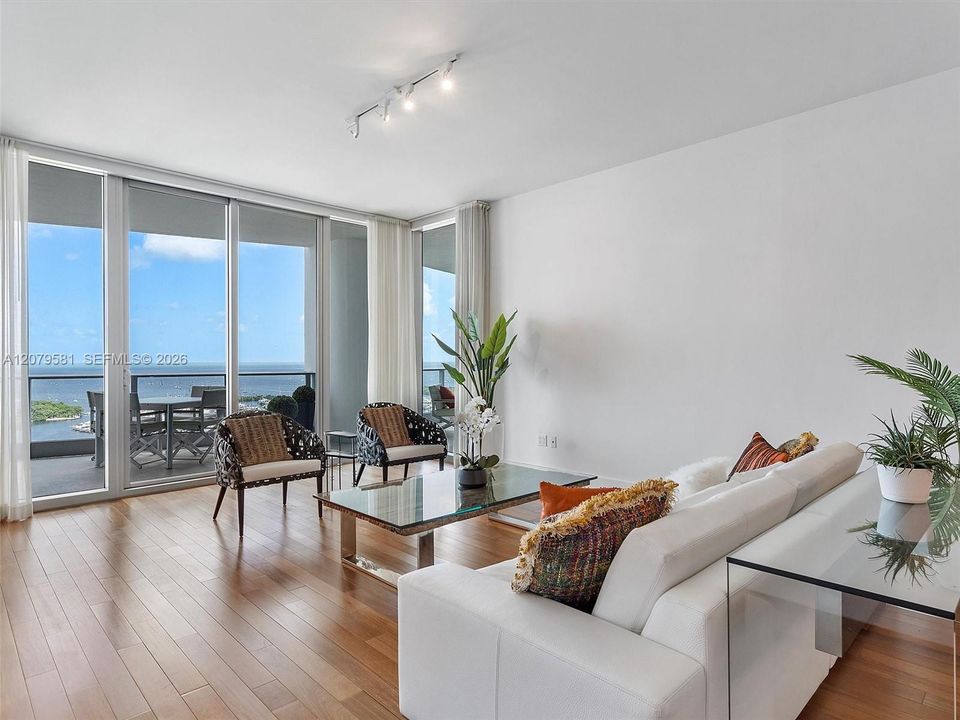For Rent: $14,000 (2 beds, 2 baths, 1756 Square Feet)