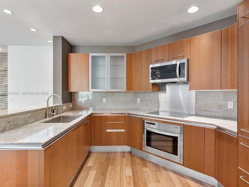 For Rent: $14,000 (2 beds, 2 baths, 1756 Square Feet)