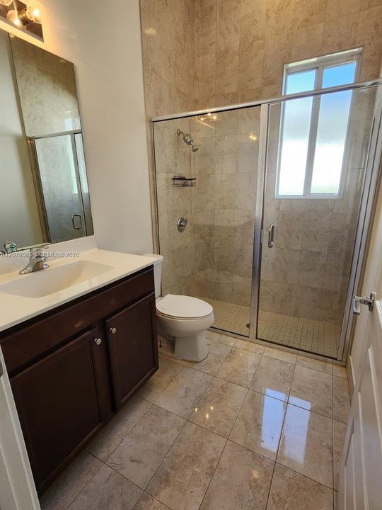 En Renta: $3,800 (3 camas, 2 baños, 1980 Pies cuadrados)