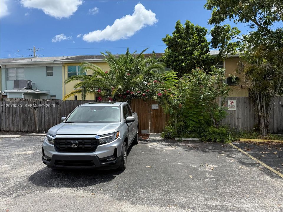 En Venta: $340,000 (2 camas, 2 baños, 1008 Pies cuadrados)