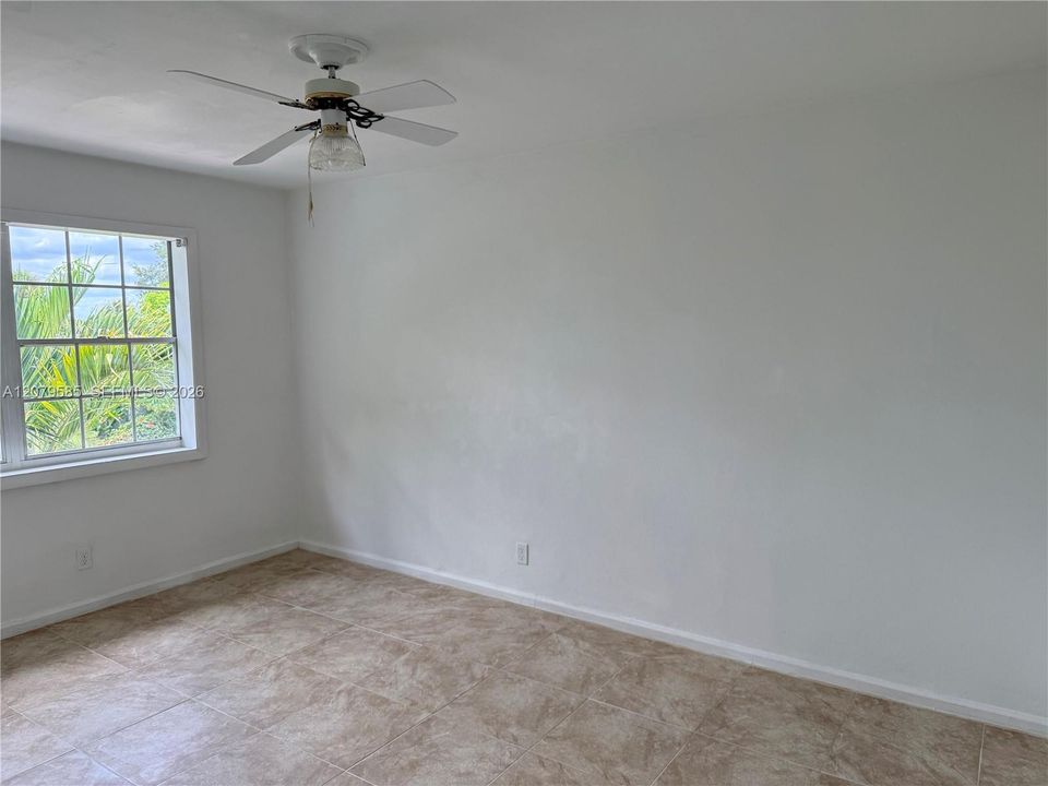 En Venta: $340,000 (2 camas, 2 baños, 1008 Pies cuadrados)