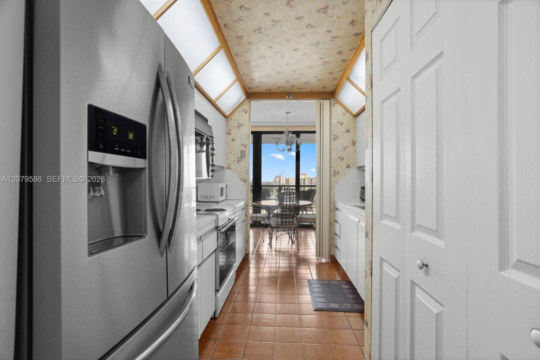 На продажу: $425,000 (2 спален, 2 ванн, 1522 Квадратных фут)