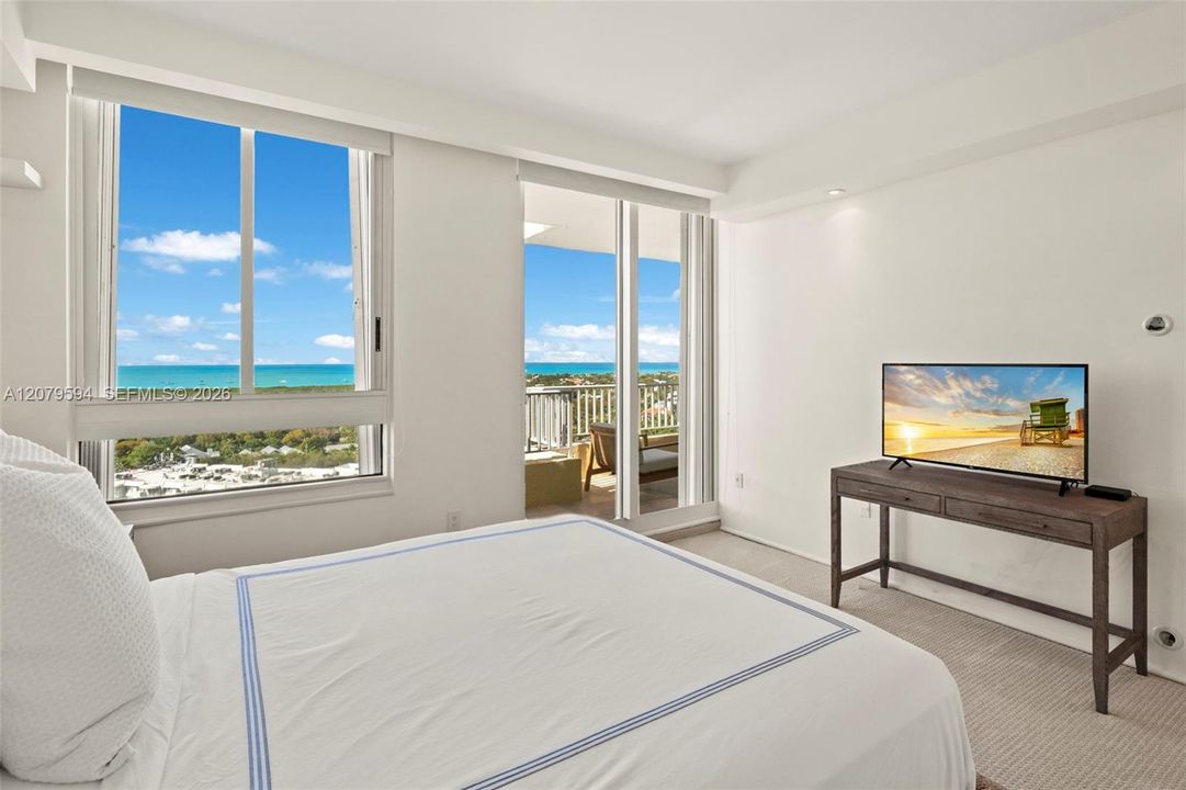 For Rent: $20,000 (3 beds, 4 baths, 2500 Square Feet)