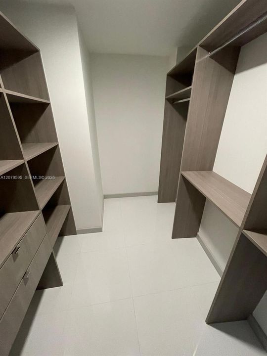 En Renta: $12,000 (3 camas, 4 baños, 2188 Pies cuadrados)