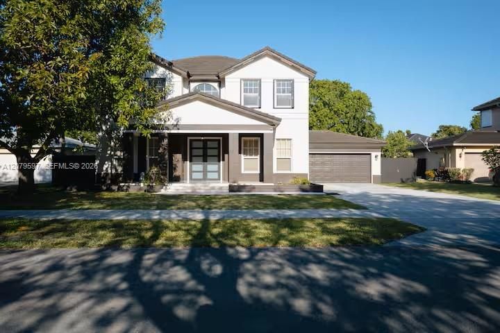 For Sale: $949,000 (5 beds, 3 baths, 2598 Square Feet)