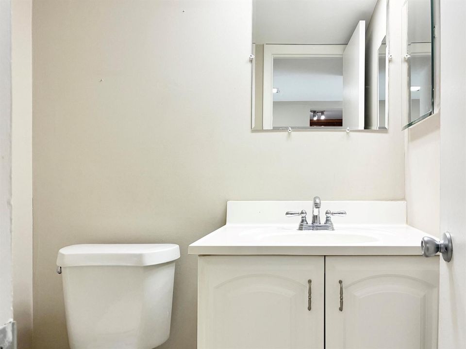 Guest Half Bath