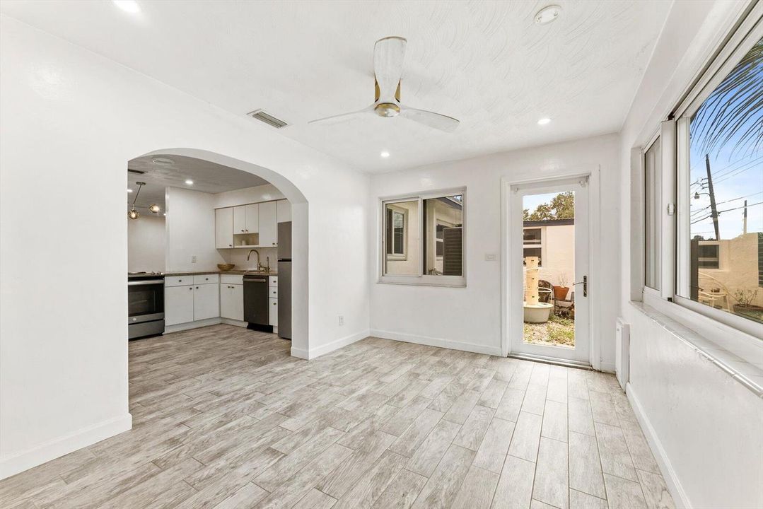 Bonus space-Office/Dining room
