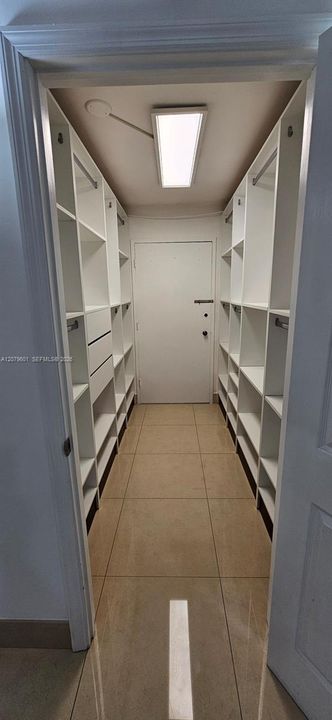 На продажу: $245,000 (2 спален, 2 ванн, 1565 Квадратных фут)