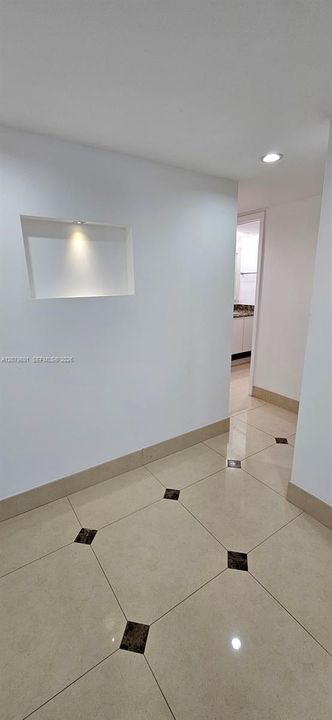 На продажу: $245,000 (2 спален, 2 ванн, 1565 Квадратных фут)