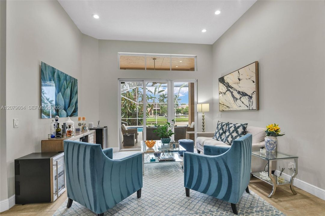 For Rent: $8,900 (5 beds, 3 baths, 2785 Square Feet)