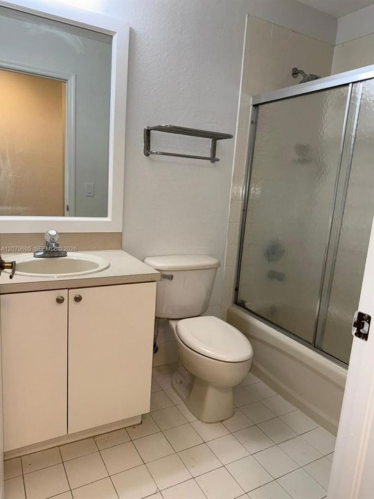 For Sale: $432,000 (3 beds, 2 baths, 1364 Square Feet)