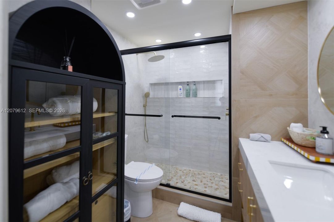 На продажу: $499,000 (2 спален, 2 ванн, 1440 Квадратных фут)