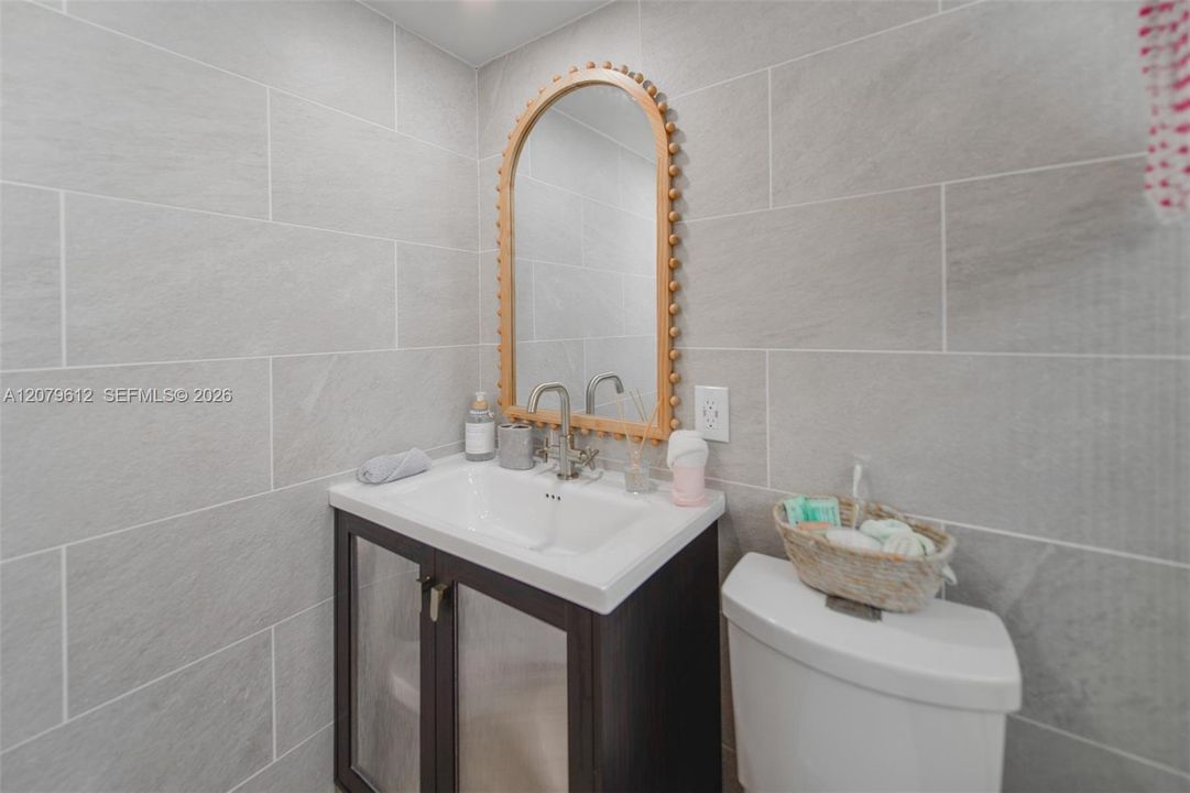 На продажу: $499,000 (2 спален, 2 ванн, 1440 Квадратных фут)