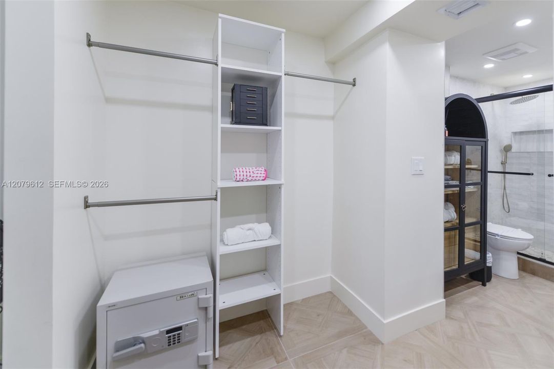 На продажу: $499,000 (2 спален, 2 ванн, 1440 Квадратных фут)